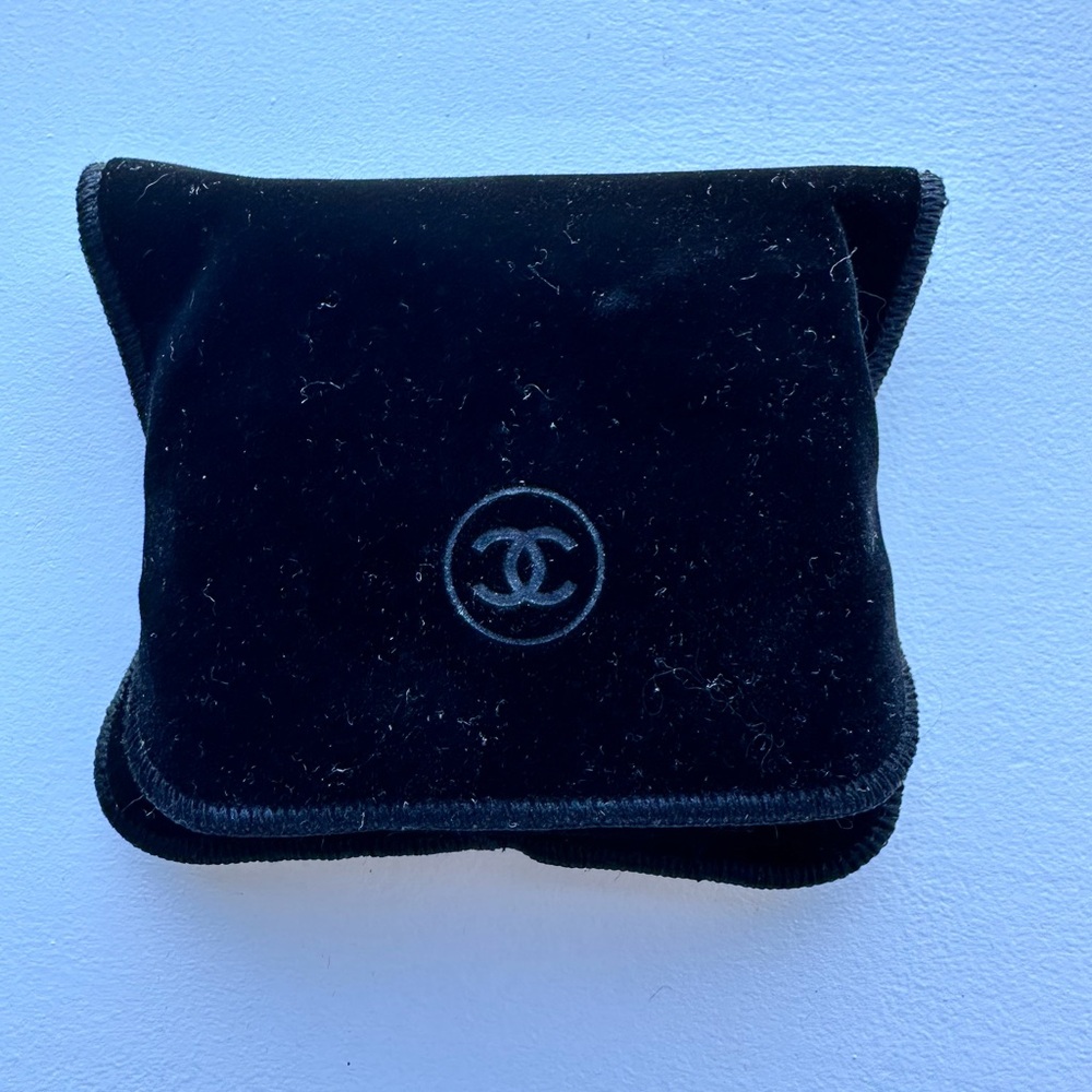 Chanel illuminating powder